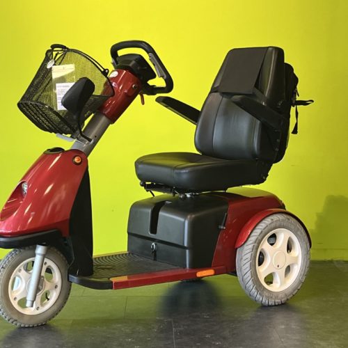Trophy € 2250.00