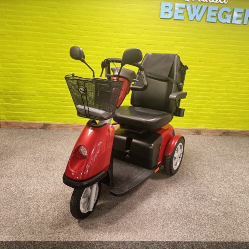 Trophy 6 € 2350,00